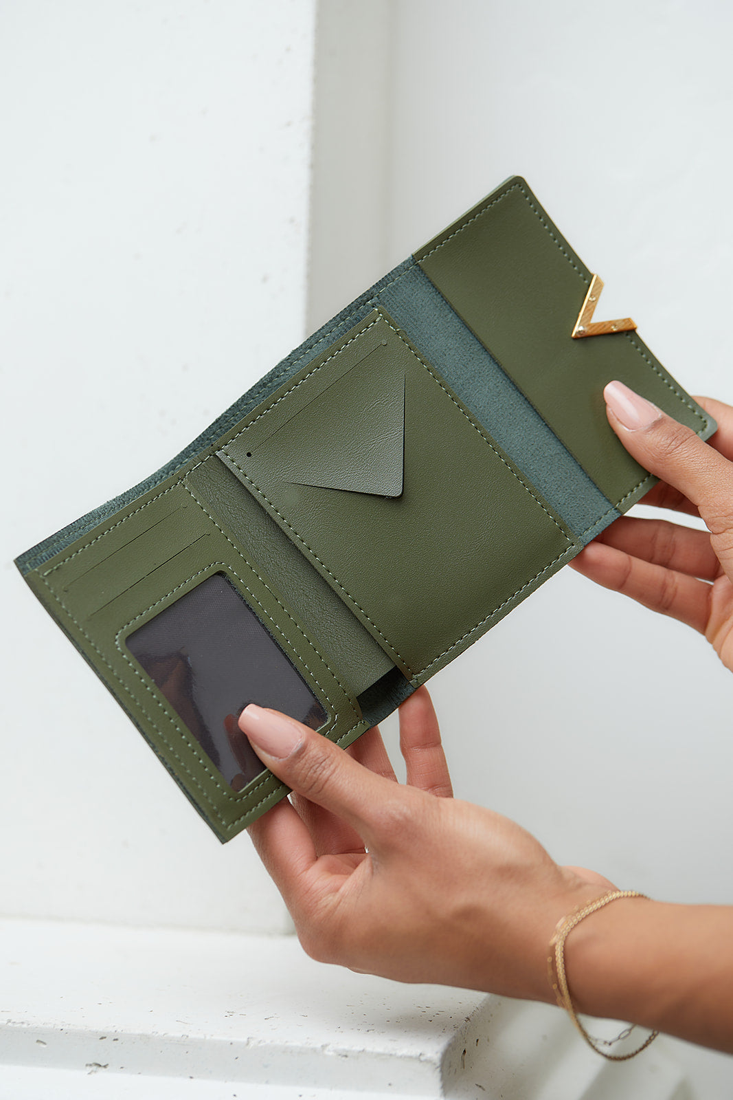 Velzy Wallet in Green